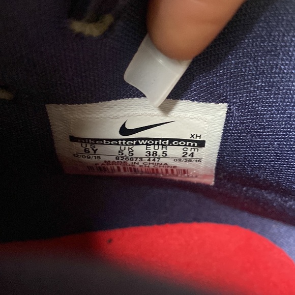 Nike Kyrie 2 - Picture 10 of 12